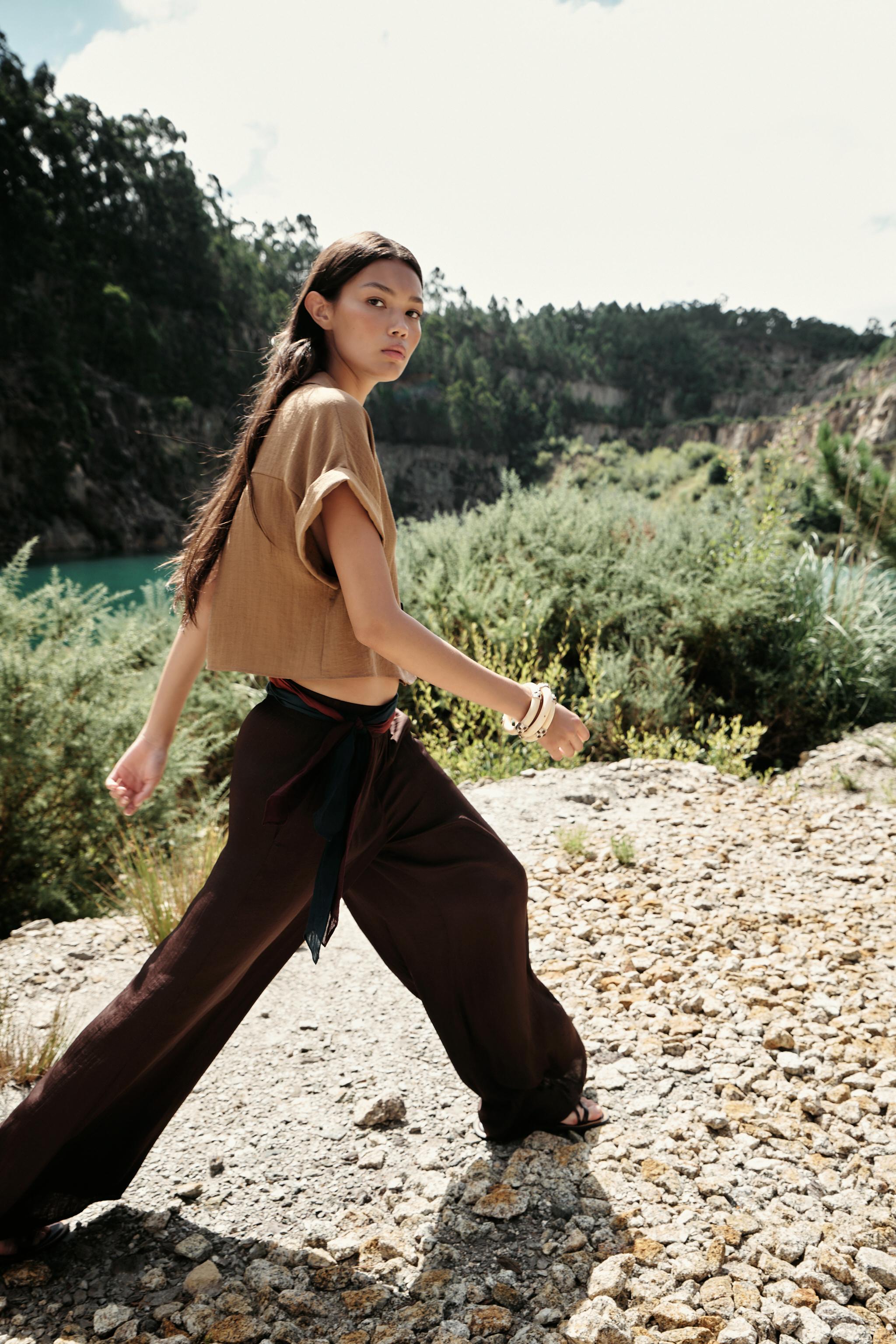 FLOWY WIDE LEG PANTS